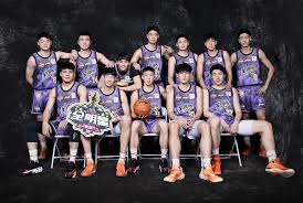 瓜迪奥拉：刘易斯是一个出色的防守者，哈兰德感觉好多了.